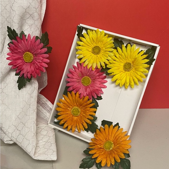 6 versatile Colorful Daysi Flowers with clips - Picture 8 of 11